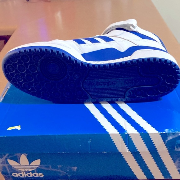 ADIDAS - Picture 5 of 5